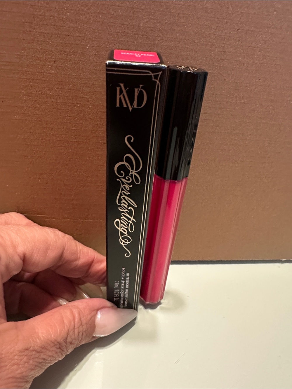 Kat Von D Everlasting Hyperlight liquid lipstick in #52 Scarlet Peral